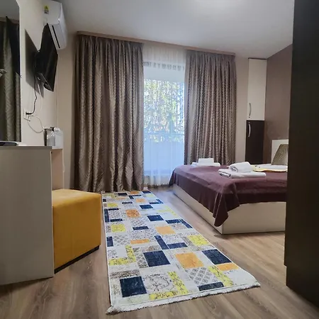 Aparthotel Madini