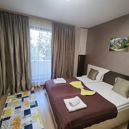 Madini Aparthotel 3*