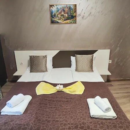 Aparthotel Madini 3*